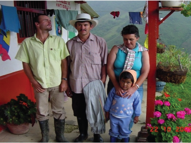 sopetran-vereda-morron-family-alzheimers-colombia-kosik-uc-santa-barbara